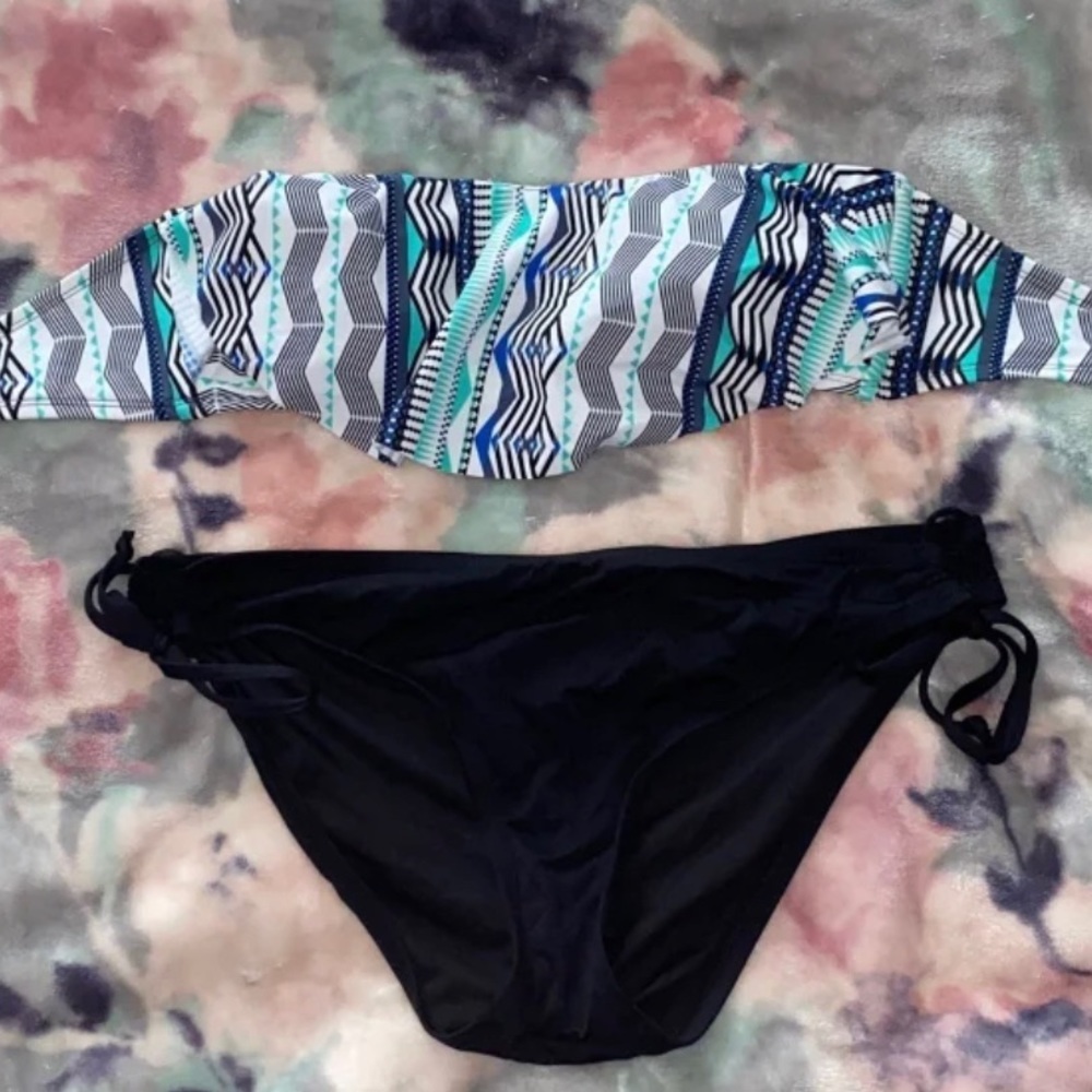 Mossimo Bikini Set - Picture 6 of 7